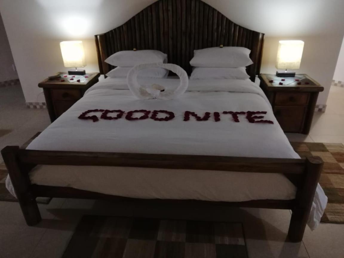 המנסקראל Golden Impalas Bush Resort מראה חיצוני תמונה